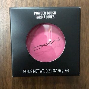 MAC powder blush in fashion frenzy